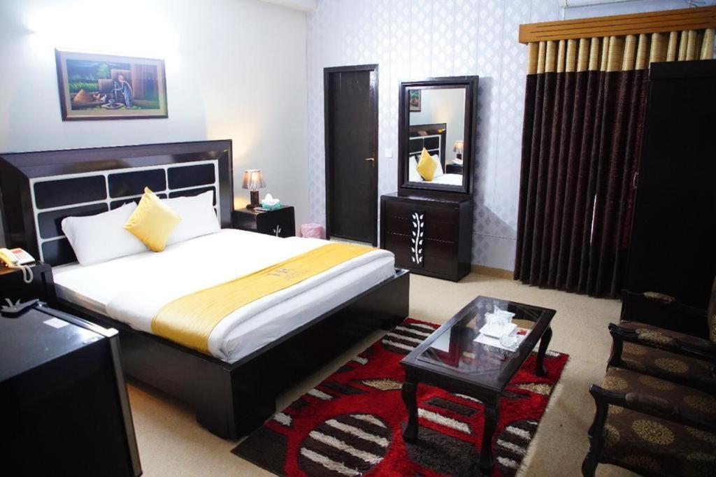 Hotel Red Line 伊斯兰堡 外观 照片