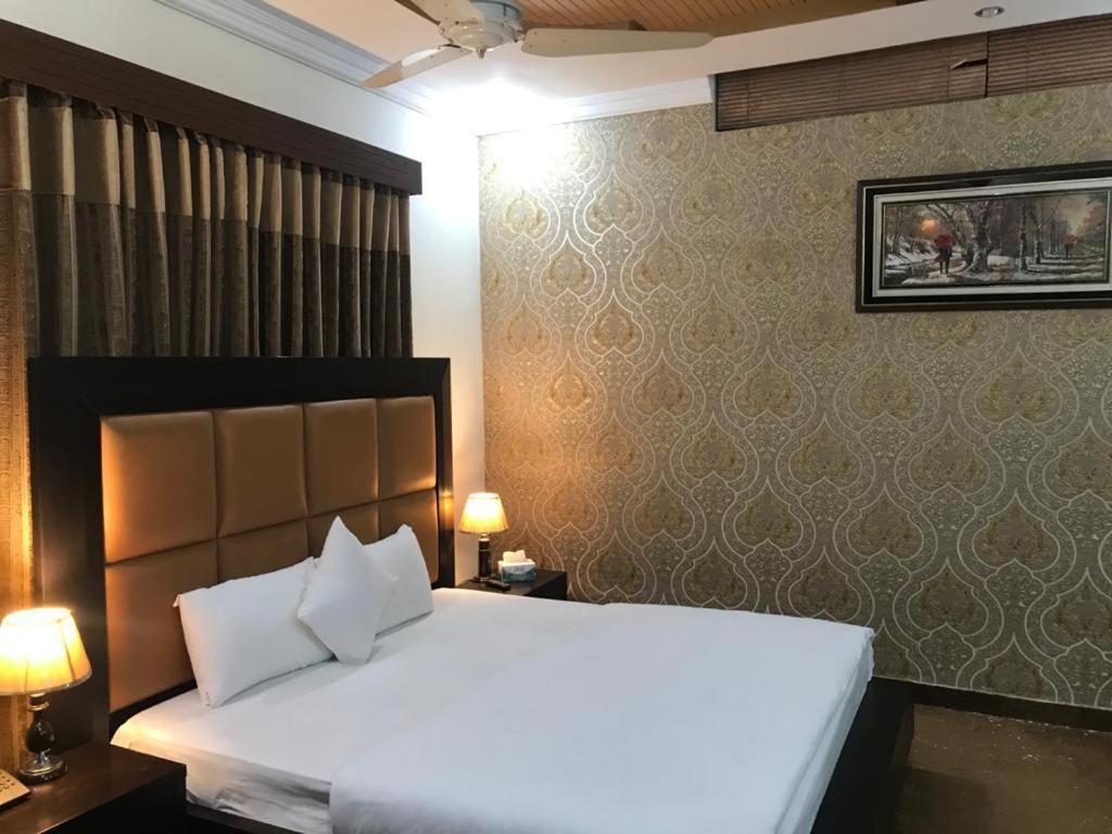 Hotel Red Line 伊斯兰堡 外观 照片