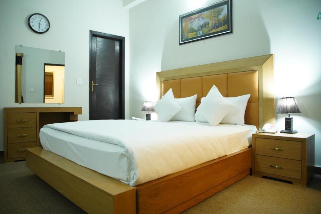 Hotel Red Line 伊斯兰堡 外观 照片